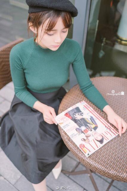 校园禁忌之恋？18岁少妇的秘密诱惑！揭秘令人窒息的<strong>校园</strong><strong>禁忌</strong>